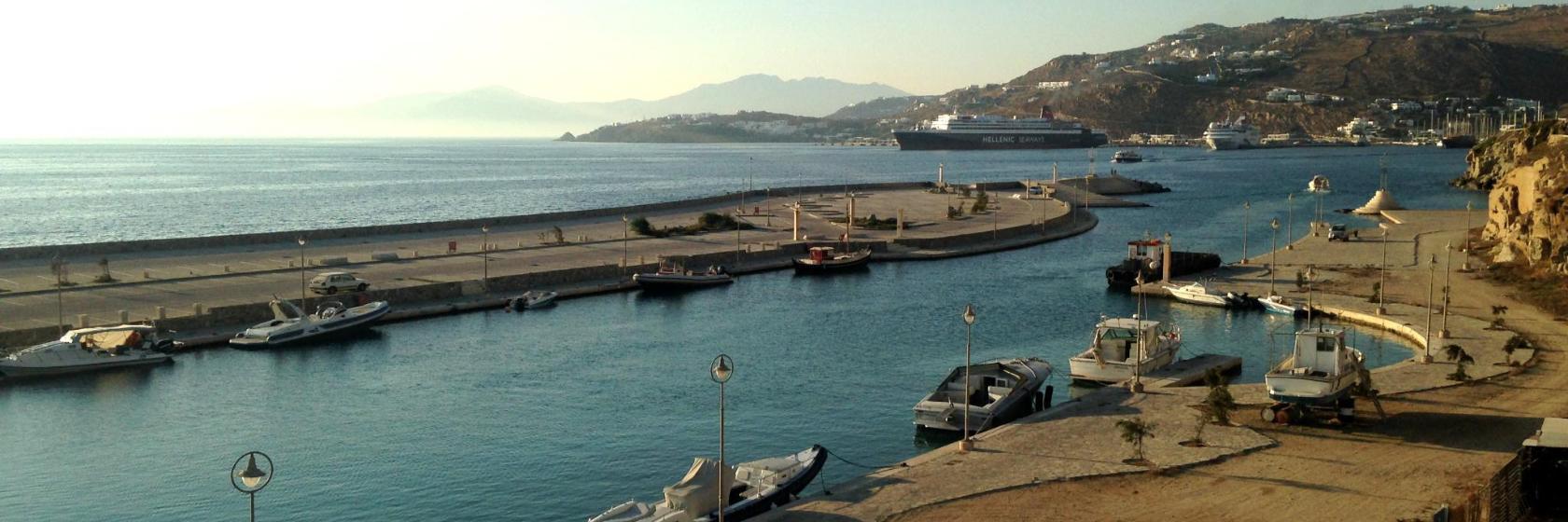 Mikonos Eski Limanı